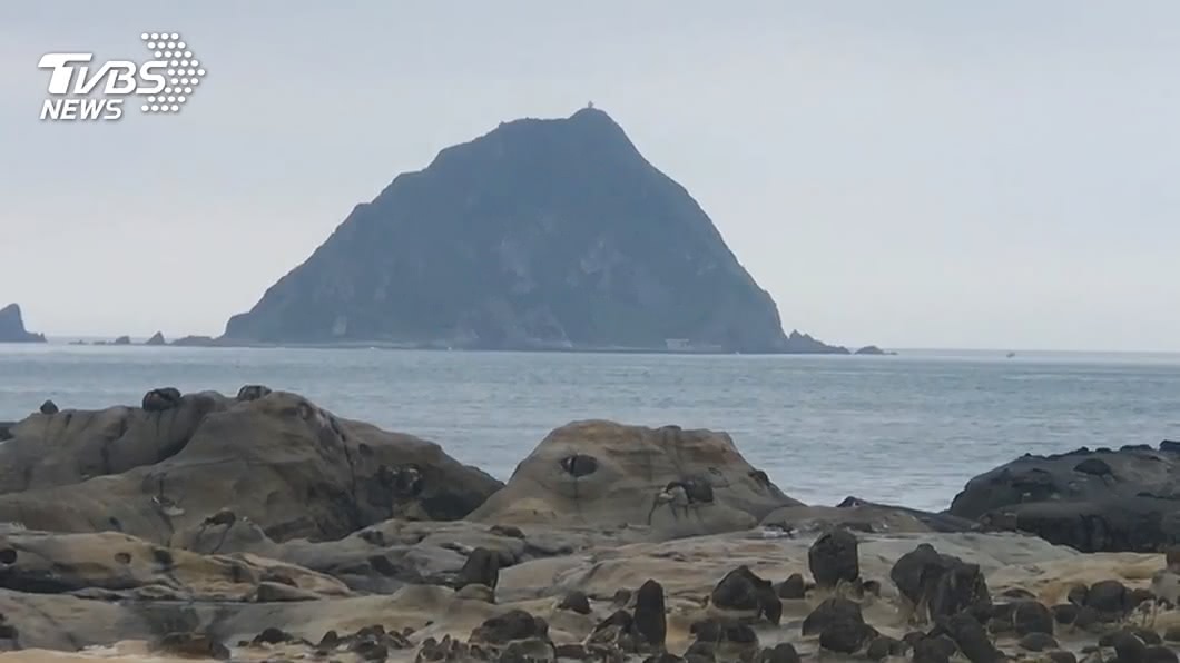 中央氣象局指出，基隆北海岸恐有突發性大浪。（示意圖／TVBS資料畫面）