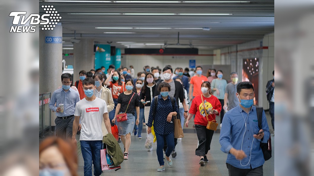 新冠肺炎全球累計400人確診、27萬人死亡