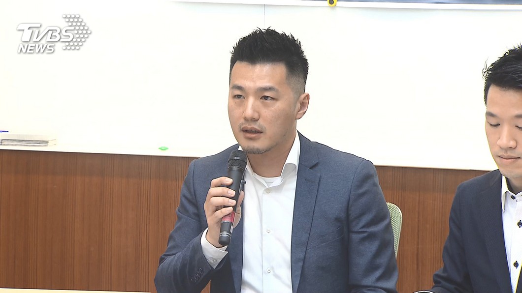 傳找學生掛名董事長開公司 招名威駁:一切合法