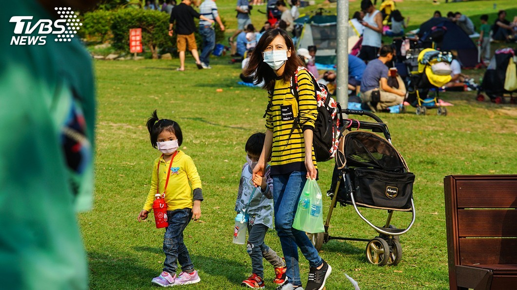 各地天氣穩定高溫上看33度 午後山區留意降雨