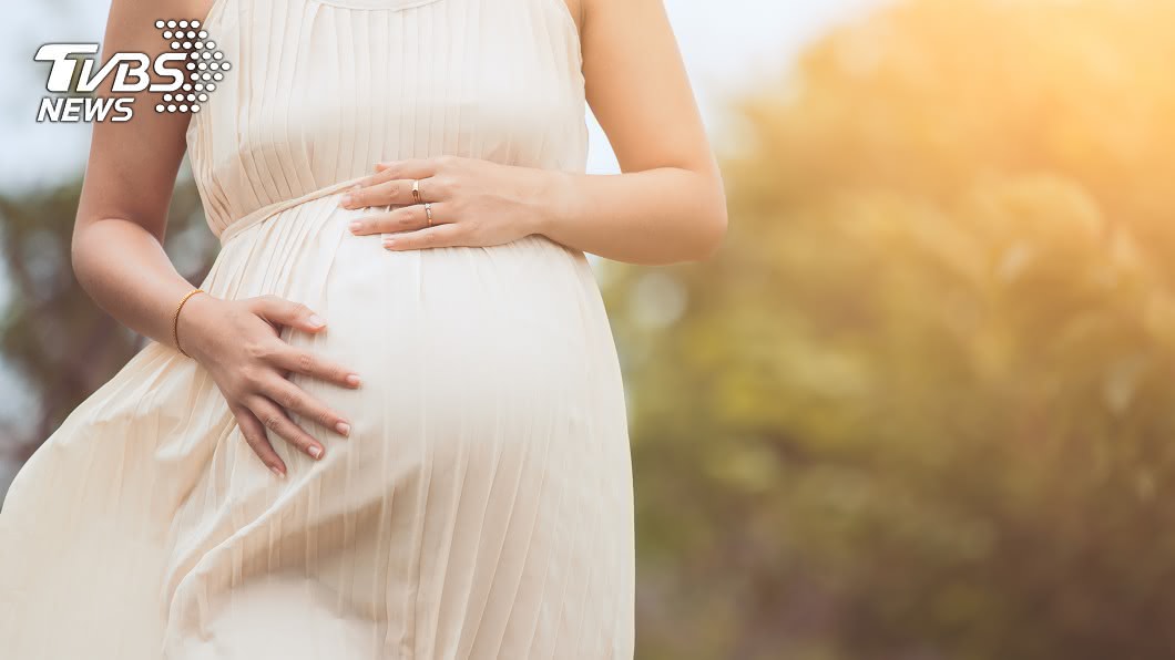 大媽嗆孕婦「上輩子當小三才生女胎」 網怒:還在重男輕女