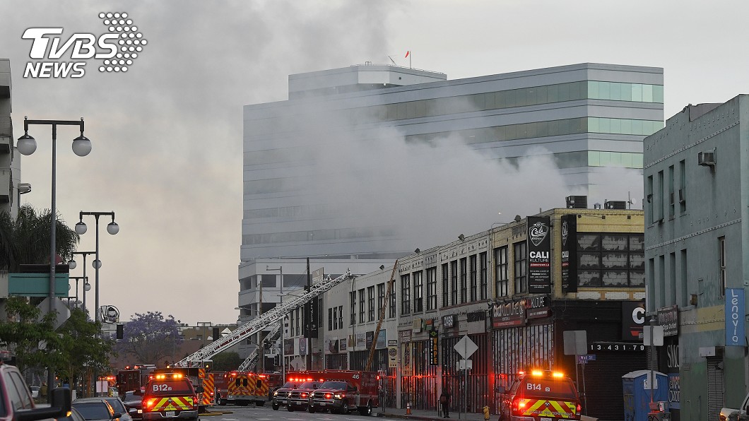 洛杉磯市中心爆炸10消防員傷　消防局：重大緊急事件！