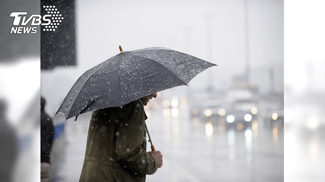 明晚梅雨鋒面襲台 週二起全台連5天防大雨