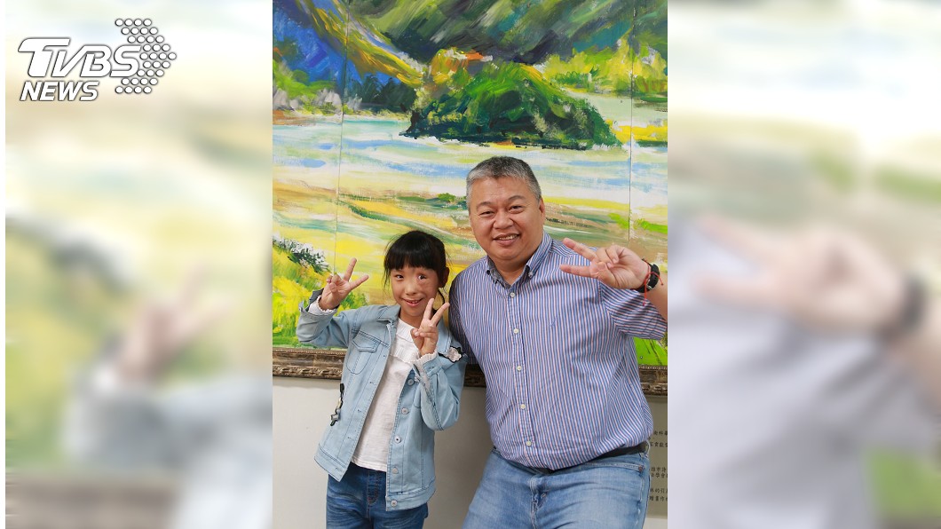 顱顏不全笑臉常掛送暖 許靖唯獲總統教育獎