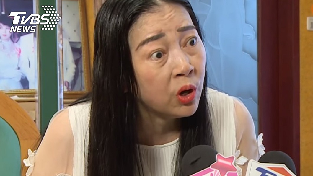 許純美看新聞「氣到險吐血」 淚揭入行十年委屈