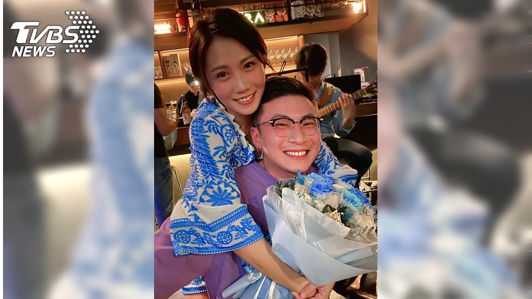 「我願意!」小7歲男友求婚 大牙破不婚主義520喊嫁