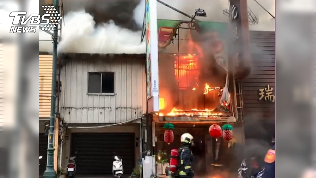 中市中華路夜市傳遭縱火　火勢波及民宅3人送醫