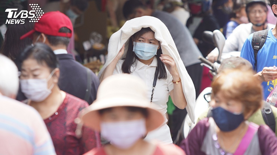各地炎熱高溫34度以上 午後山區留意局部雷陣雨