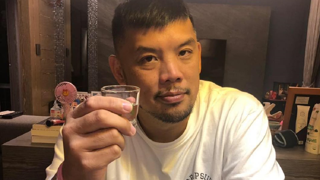 金寶三透露小豬有發訊息給他稱「不好意思,害你被罵」。(圖/翻攝自金寶三臉書)