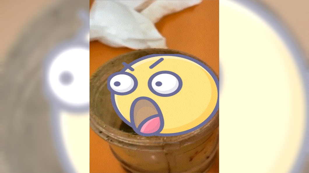 胡椒粉撒不出來!他一開驚見「超厚黴菌」嚇傻…網發毛