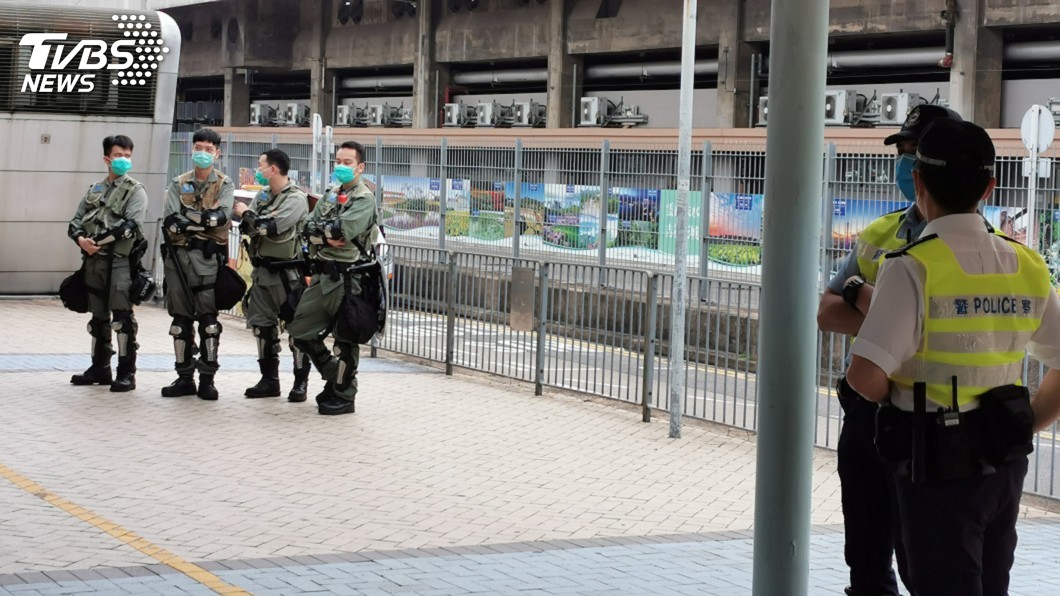 防範反國歌法活動 香港數千警察嚴陣以待