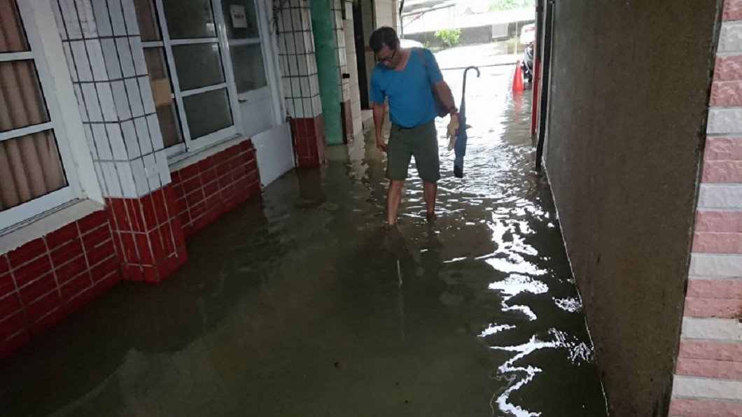 海線學校積水嚴重 高市府估災損逾2400萬元