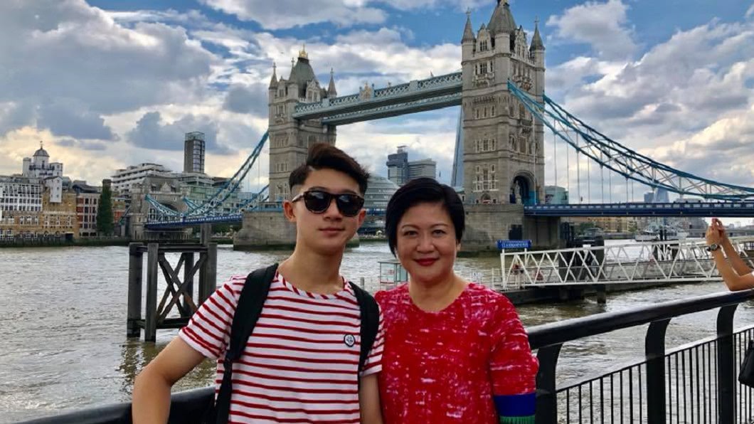 崔佩儀生下貝克宇後,47歲時曾經懷上二胎又流產。(圖/翻攝自崔佩儀臉書)