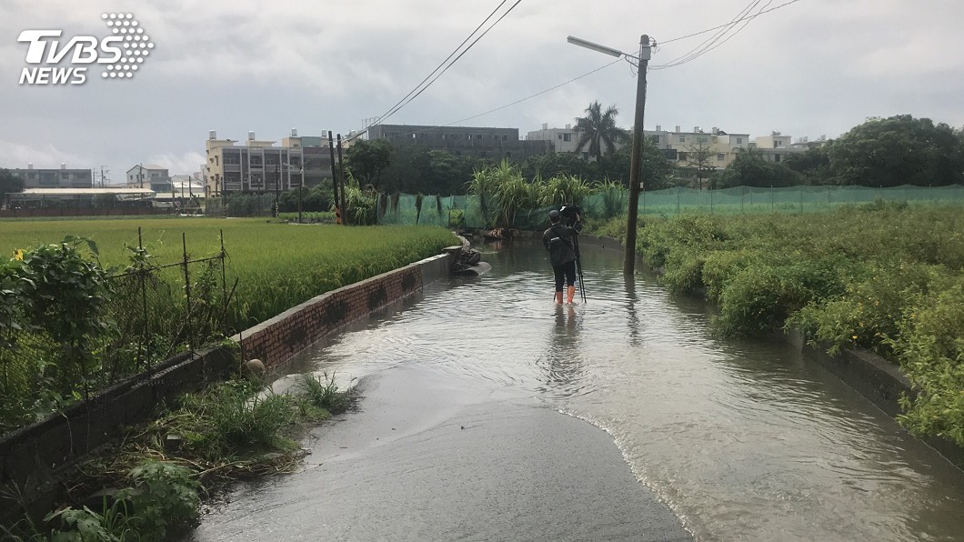 雲林豪雨低窪水深逾20公分　斗六民宅慘淹住戶無奈