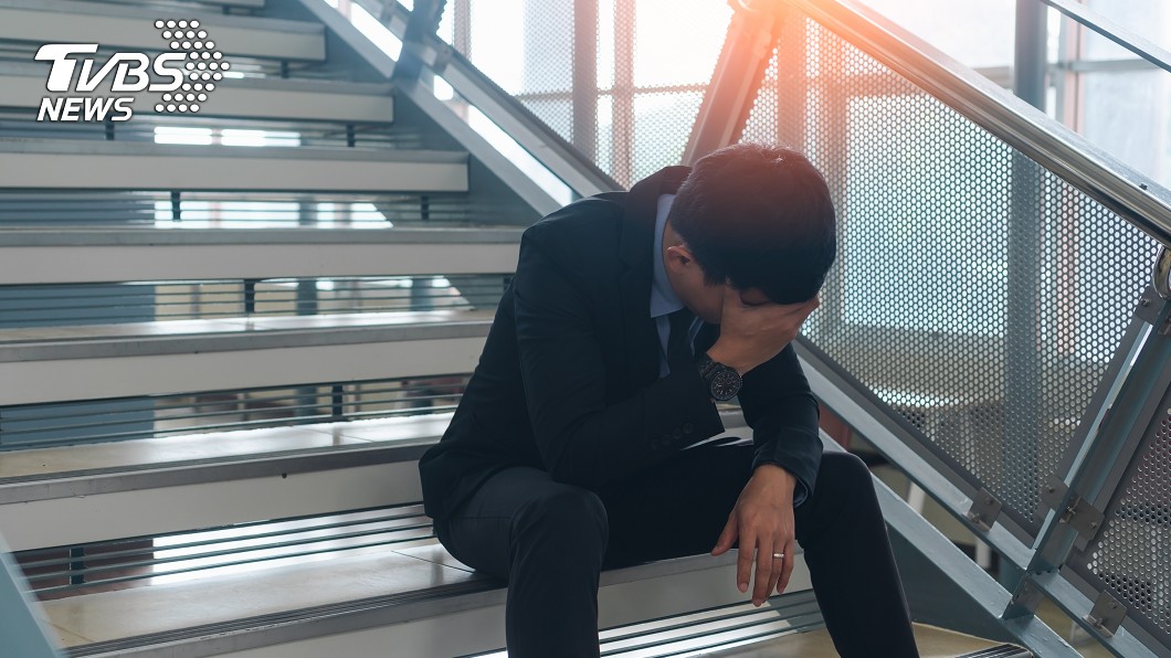 同事打卡沒你!職場孤獨表第十級史上最慘…網笑:爽缺齁