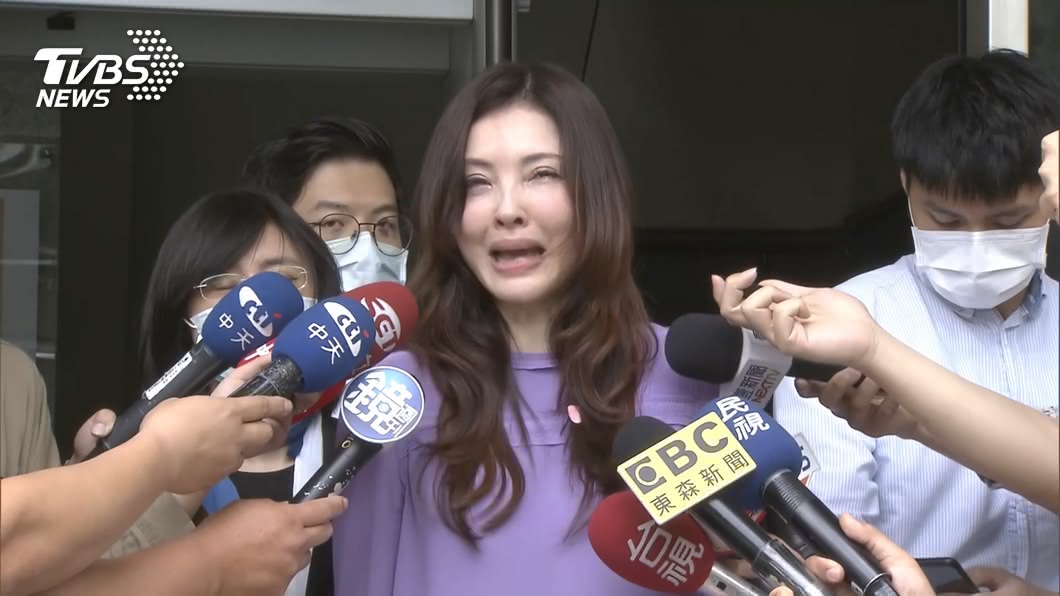 駁家暴外遇!尪怒揭何如芸花錢成性「年刷總額可買豪宅」