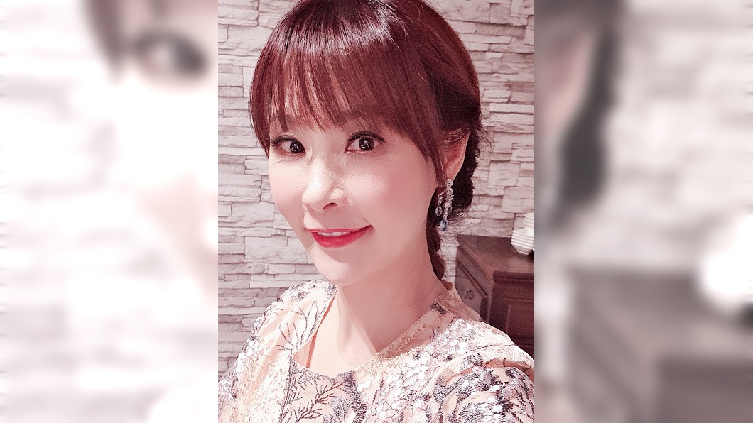 女廁夜傳恐怖腳步聲！許聖梅驚見「腳尖對準門」嚇瘋…