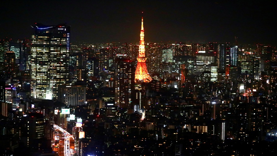 東京鐵塔開了!想看美景先爬600層階梯