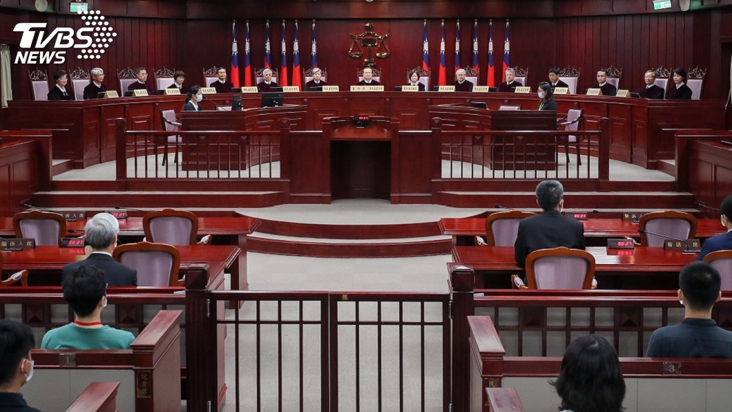 通姦罪單獨對配偶撤告違憲 大法官:違反平等權