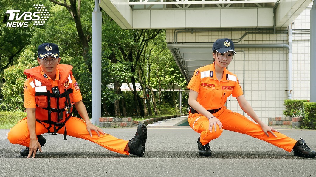 海洋委員會海巡署今天正式啟用新式安檢勤務服。（圖／中央社）