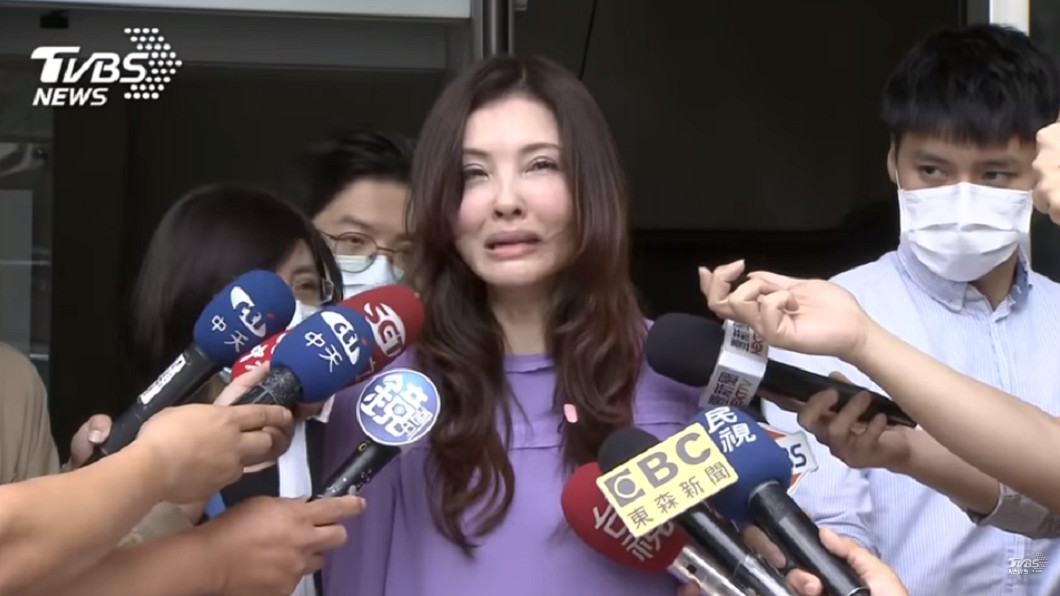 遭尪控揮霍無度「年刷數百萬」 何如芸收聲明吐:好難過