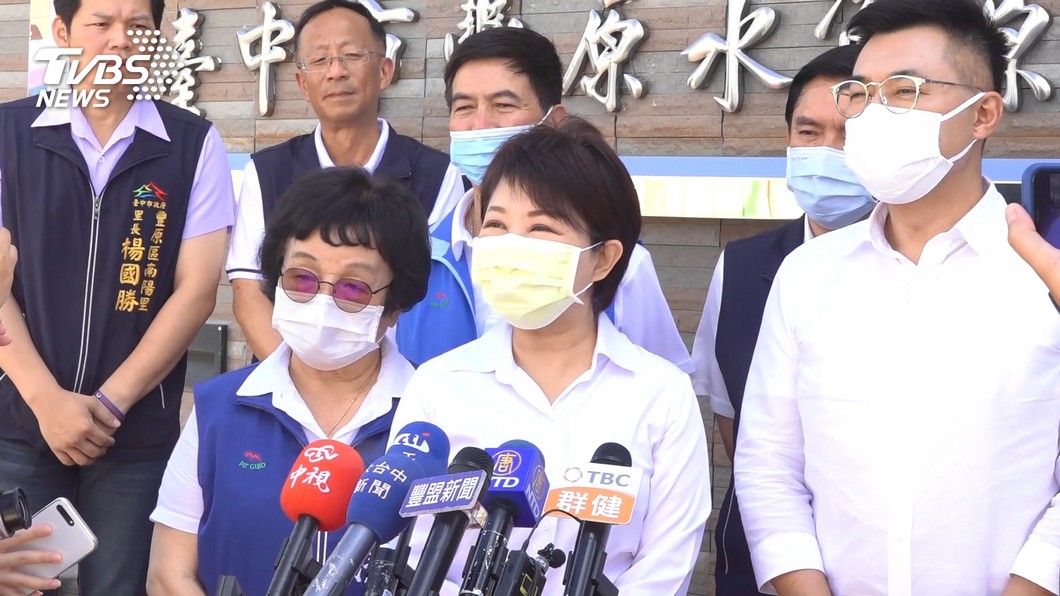 「孟國郭董」夫婦騙穿防護衣 中市府改口開罰:有意隱瞞