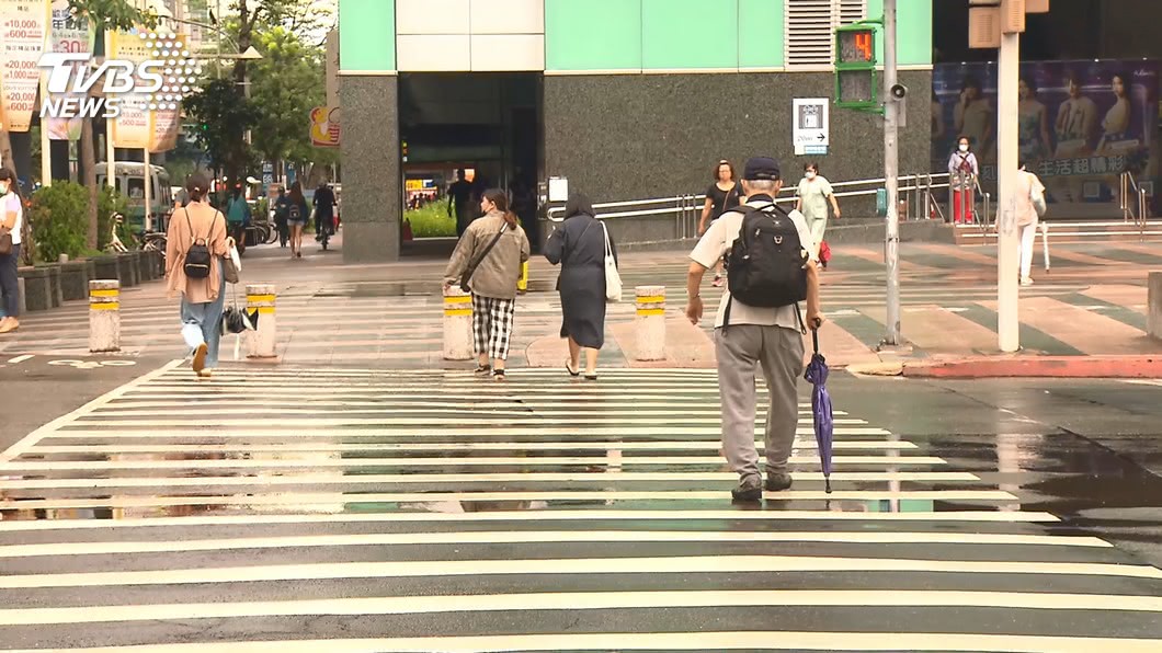 圖/TVBS(非當事行人)