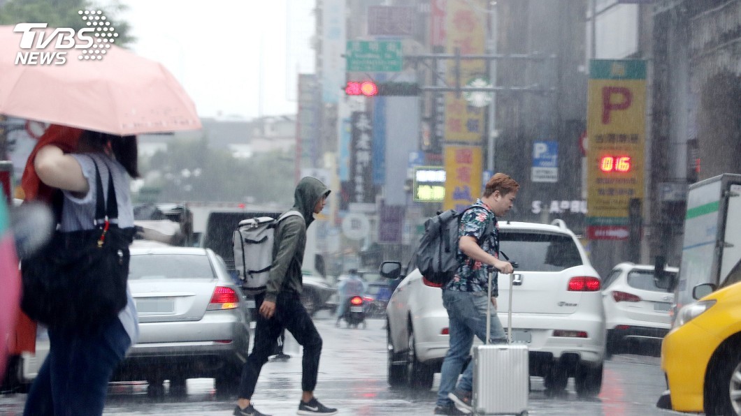 鋒面接近天氣不穩定 留意短時強降雨