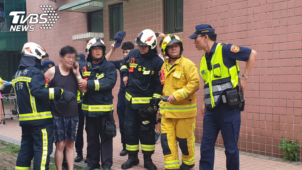 男子持打火機揚言開瓦斯 消防從後陽台入屋壓制