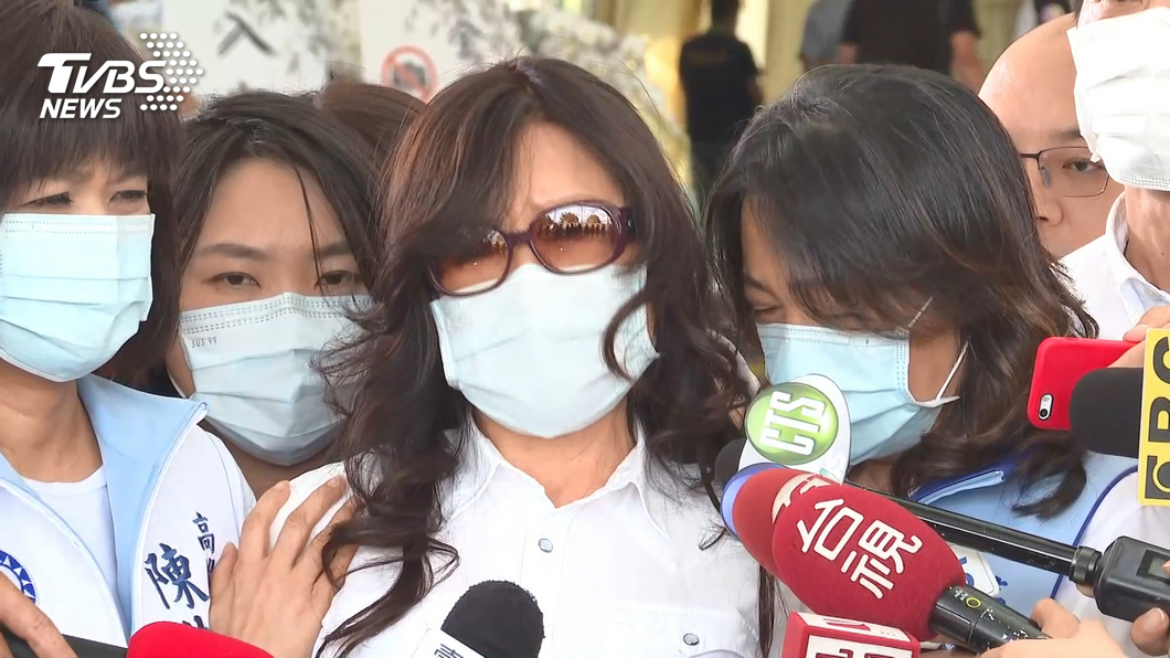 「他入夢要我堅強」　許崑源遺孀提告王浩宇等7人