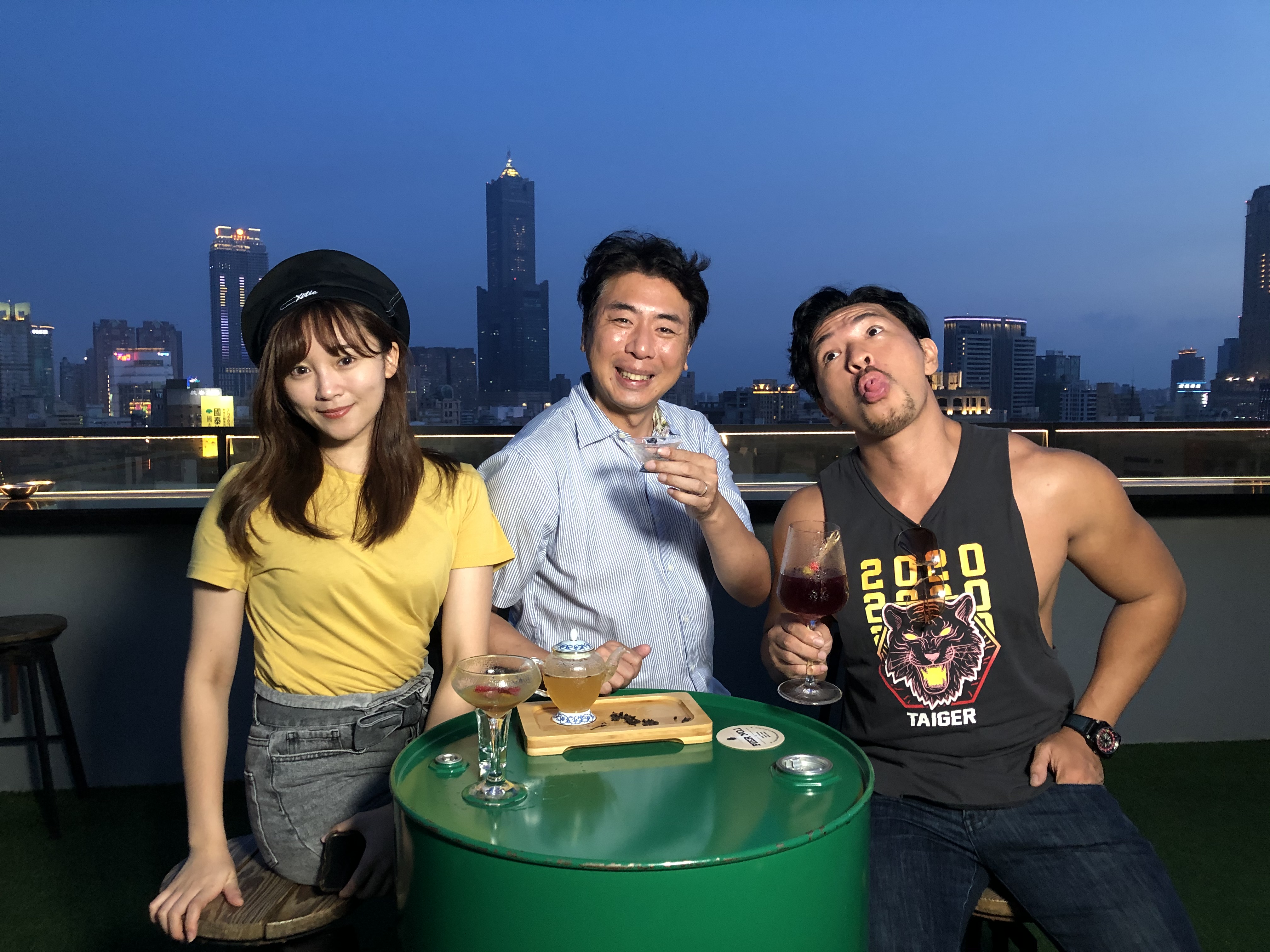 《食尚玩家瘋狂總部》主持群張文綺、梁赫群、夢多