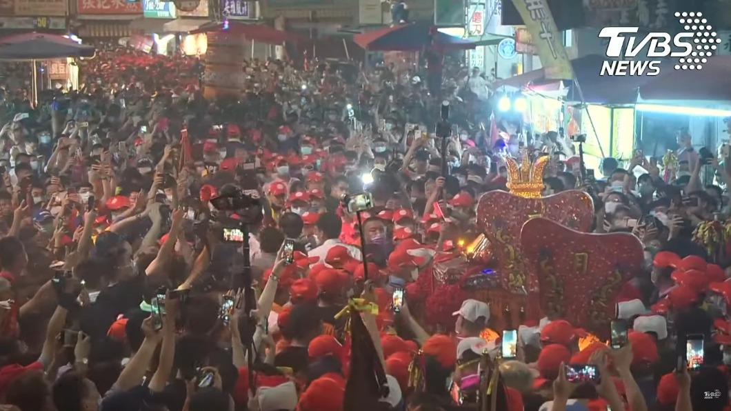 創史上最快!大甲媽祖遶境「神速」起駕 要信眾遵循古禮