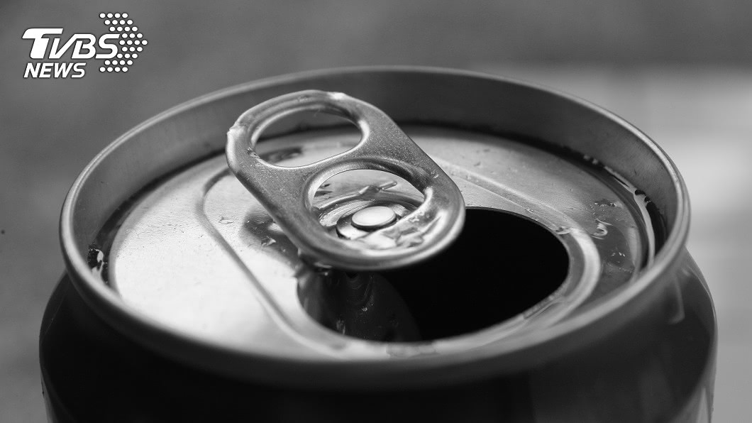 飲料瓶口沾到老鼠屎尿　貨車司機喝完染上漢他病毒