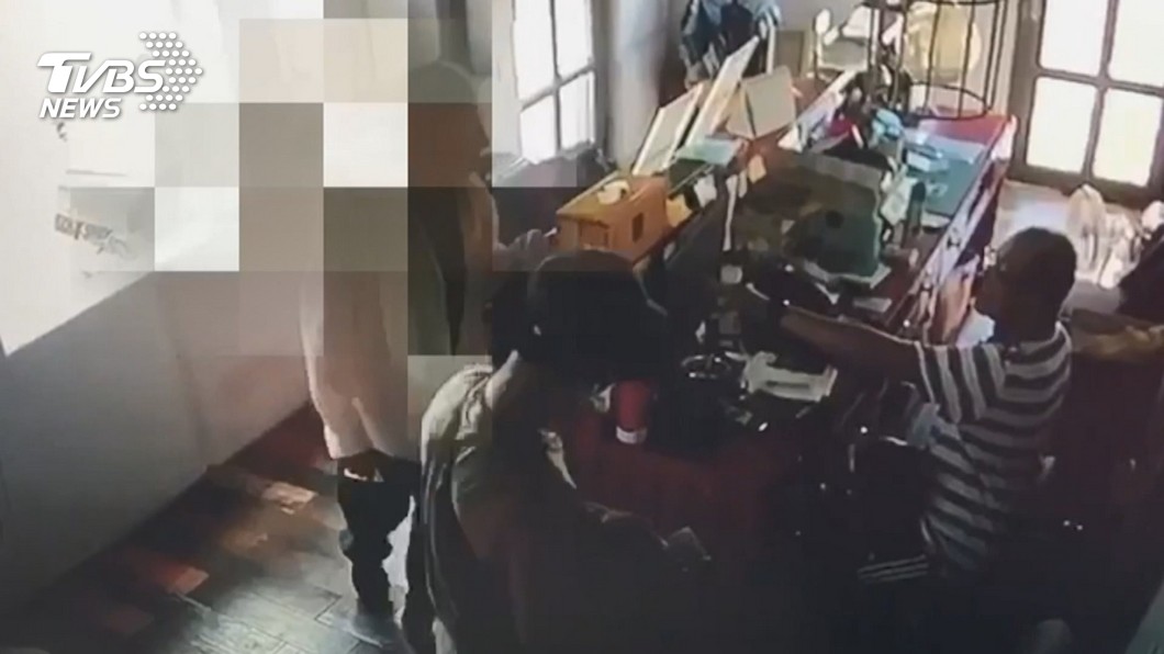 巫姓男子失聯至今，最後身影是跟友人在租車行租機車。（圖／TVBS資料畫面）