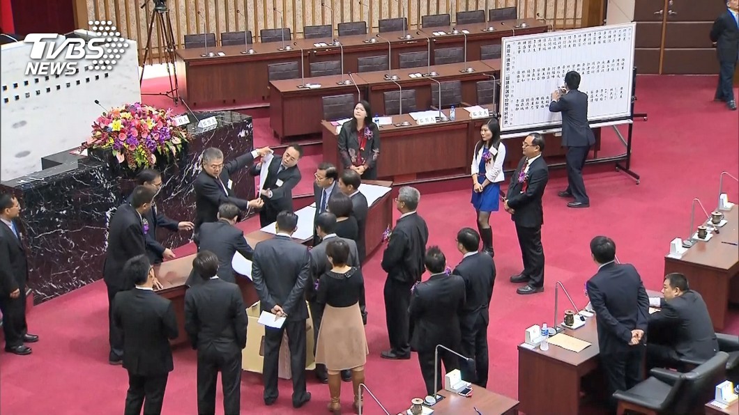 高雄議長將補選 名嘴驚曝關鍵數字:藍營未必保得住