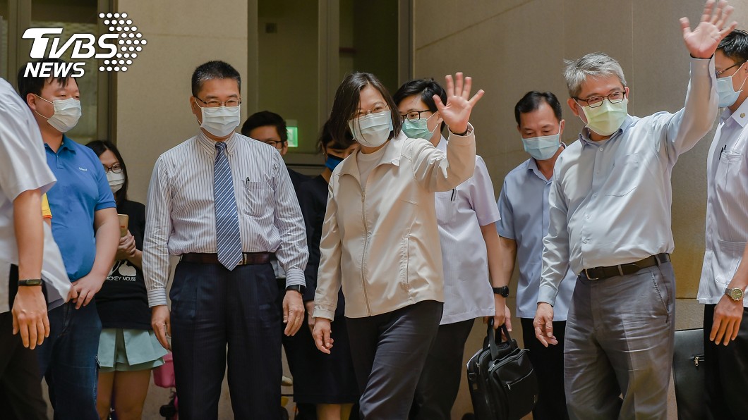 蔡總統參訪林口社會住宅 讚提供家庭多元支持