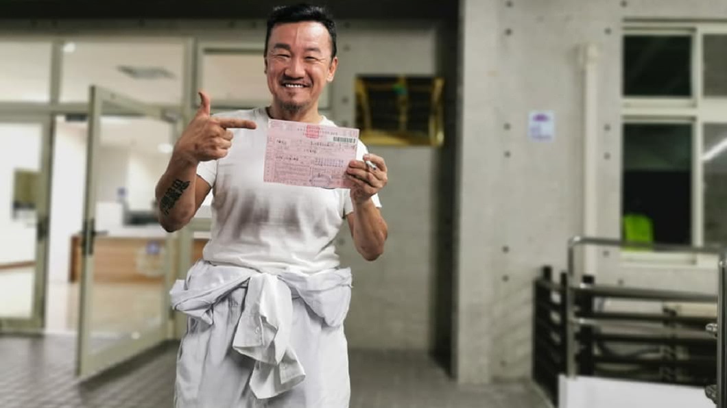 陳為民日前在分享自己騎重機上蘇花改，遭到交警攔下開單。（圖／翻攝自浪人幫 - 陳為民臉書粉絲團）