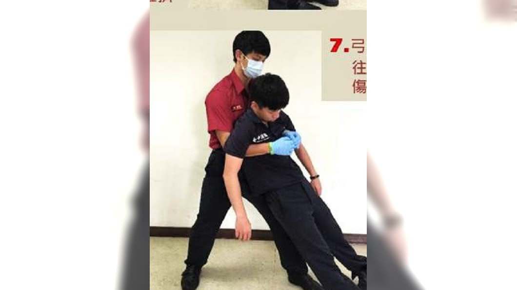 端午吃粽防噎　消防署教哈姆立克法急救