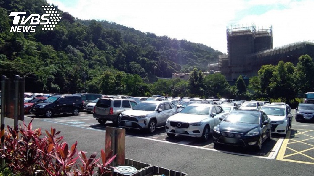 端午連假第3天 宜蘭五峰旗清水地熱湧人潮