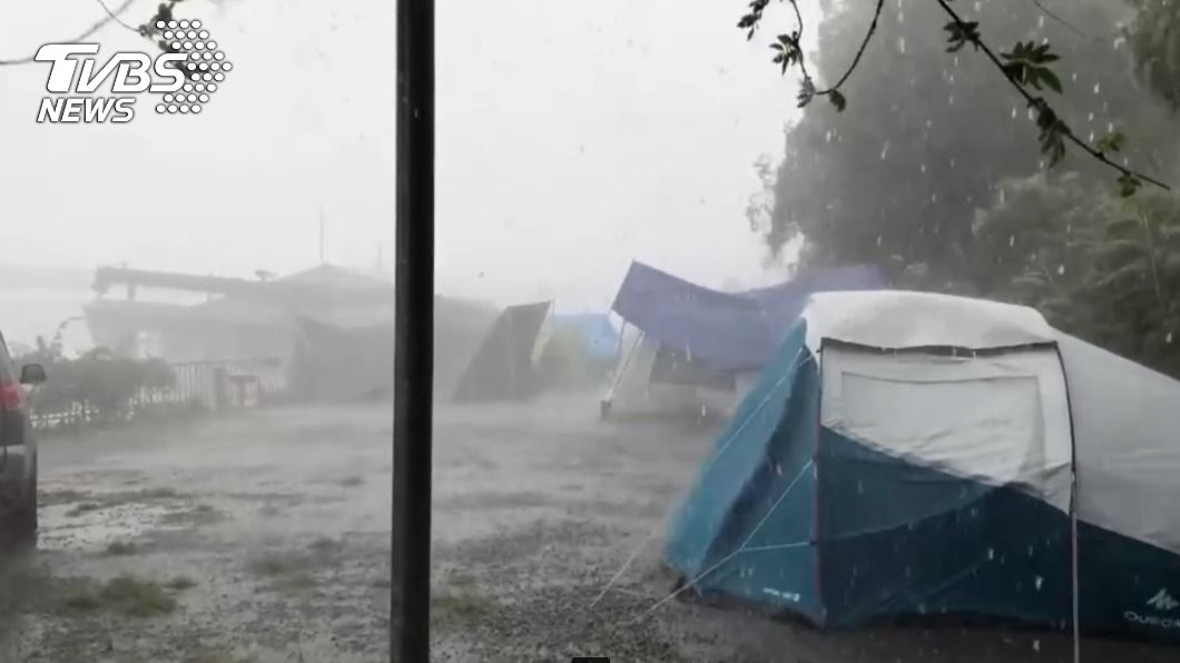 短時強降雨亂連假! 氣象局:13縣市大雨特報