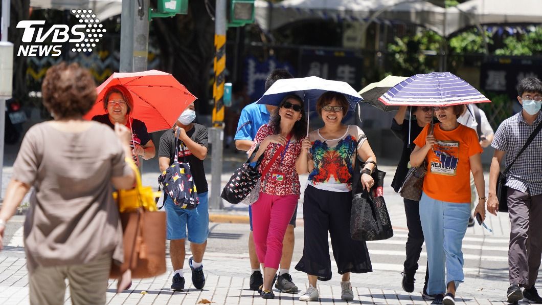 各地高溫炎熱 中南部、北部沿海上半天局部雨
