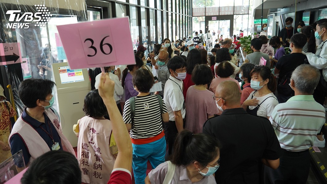 報稅倒數2天!仍有35萬戶未完稅 國稅局湧人潮