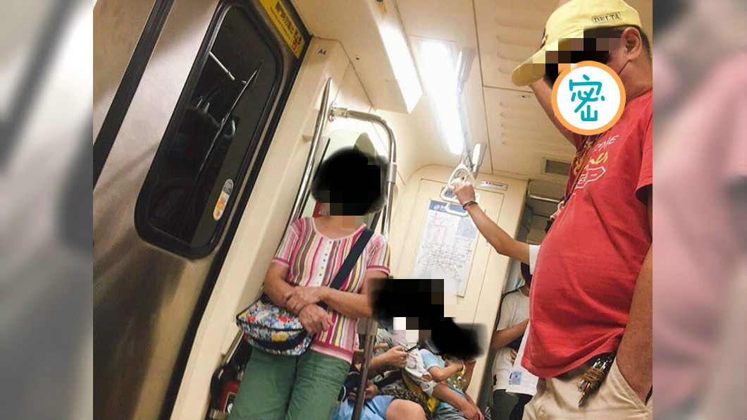 挑戰恥度!阿北戴「自製粉紅口罩」 網驚:模仿佩佩豬?