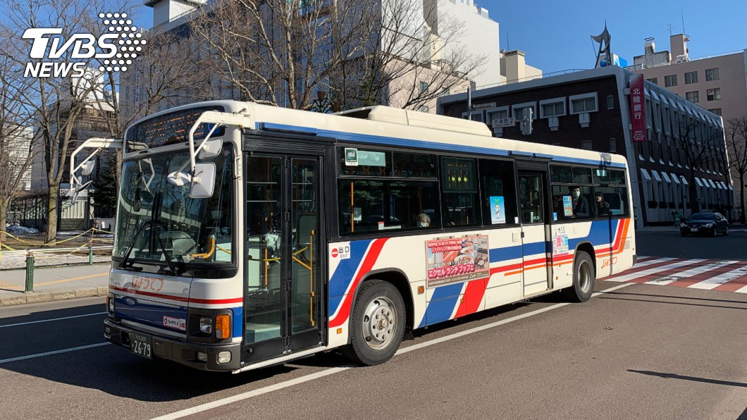 公車也能網購! 日25歲男要一圓環遊日本夢