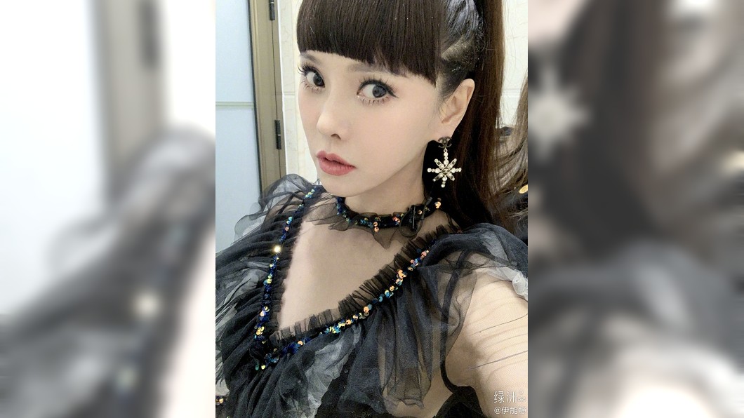 伊能靜暗黑歷史被揭露。(圖/翻攝自伊能靜微博)