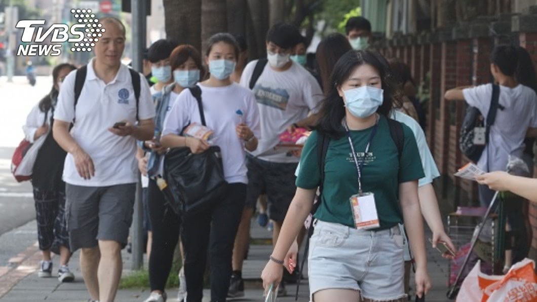 指考第二天考國英數 應考須帶識別證和有效證件