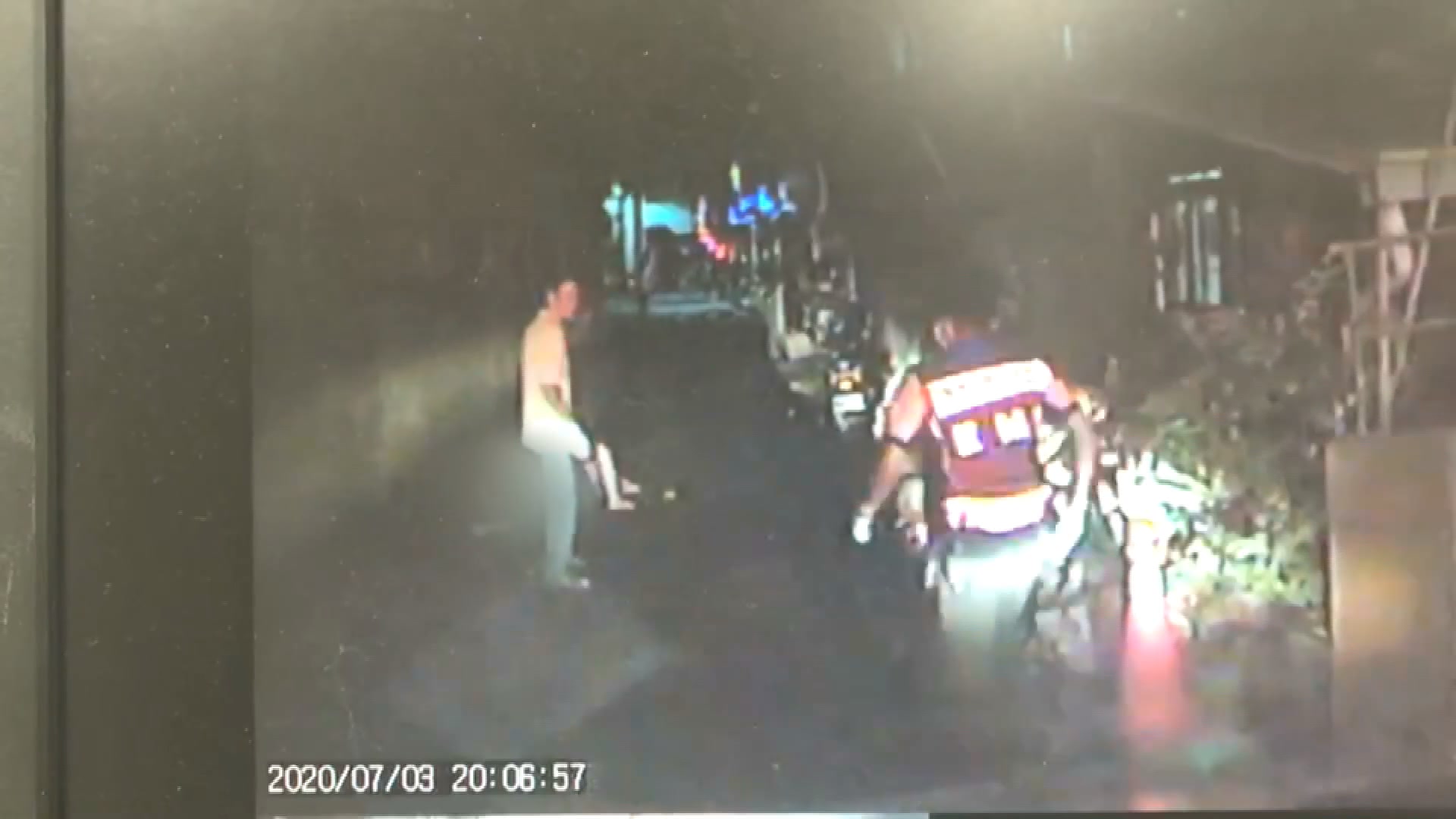 不滿母親遭辱 男子刺殺鄰居夫妻1死1傷遭判22年