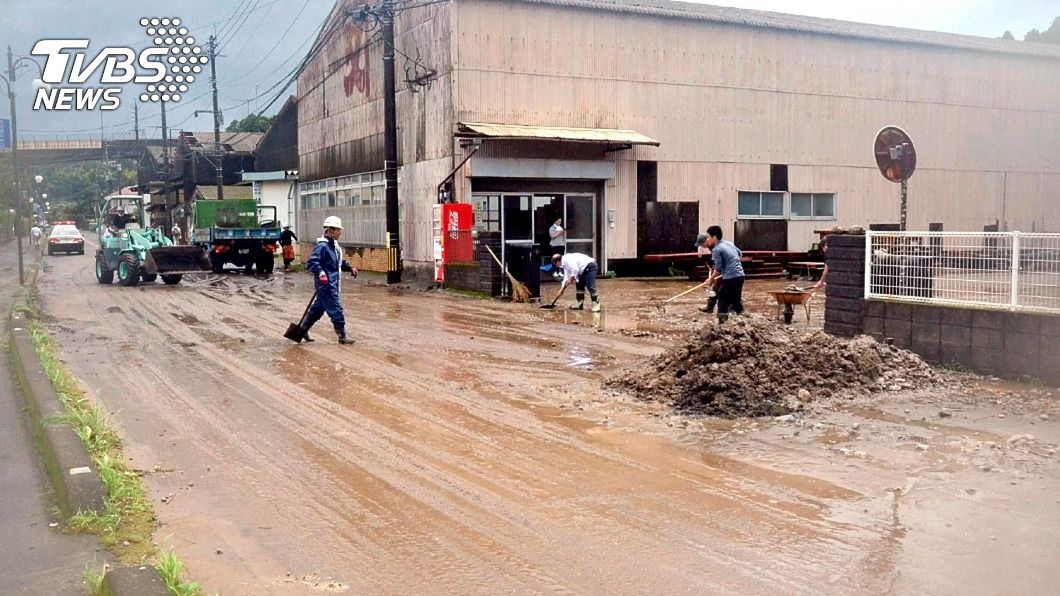 梅雨鋒面滯留大雨又來襲 日九州撤7萬人