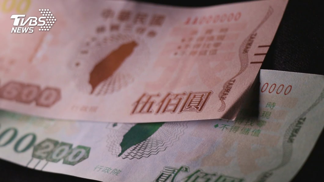 紙本三倍券前兩輪預購 超過99%民眾已領取