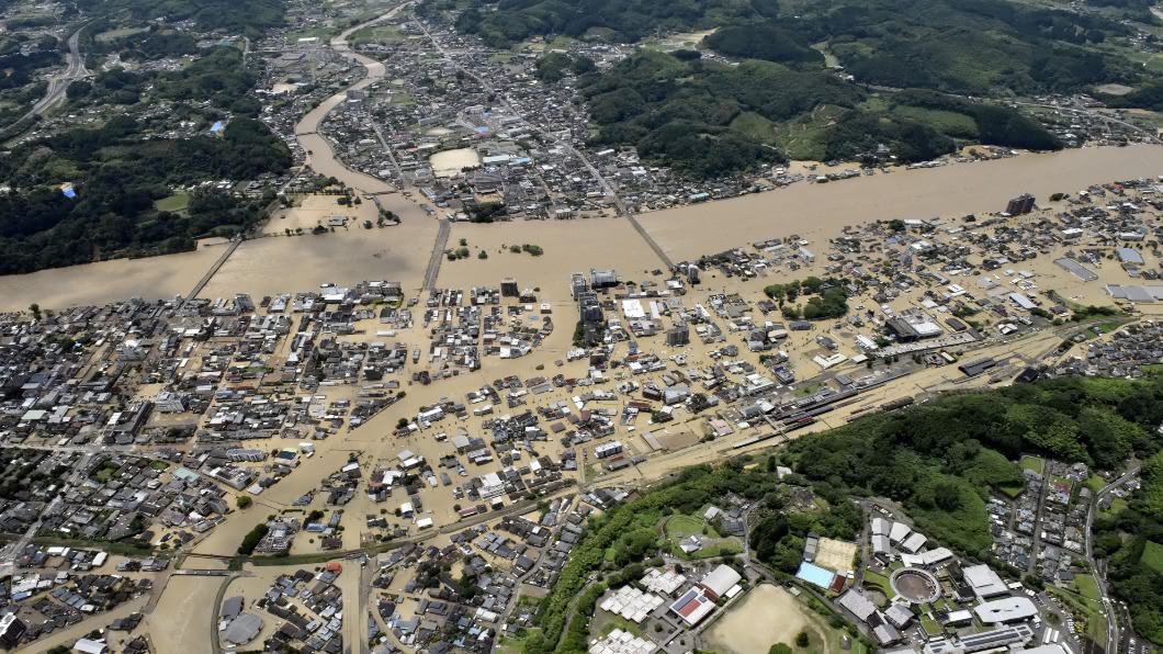 九州暴雨成災!55人喪生 百萬人避難指示